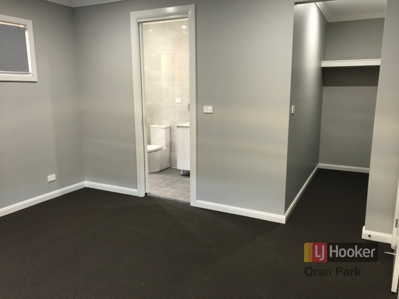 19 Jones Street, Oran Park NSW 2570