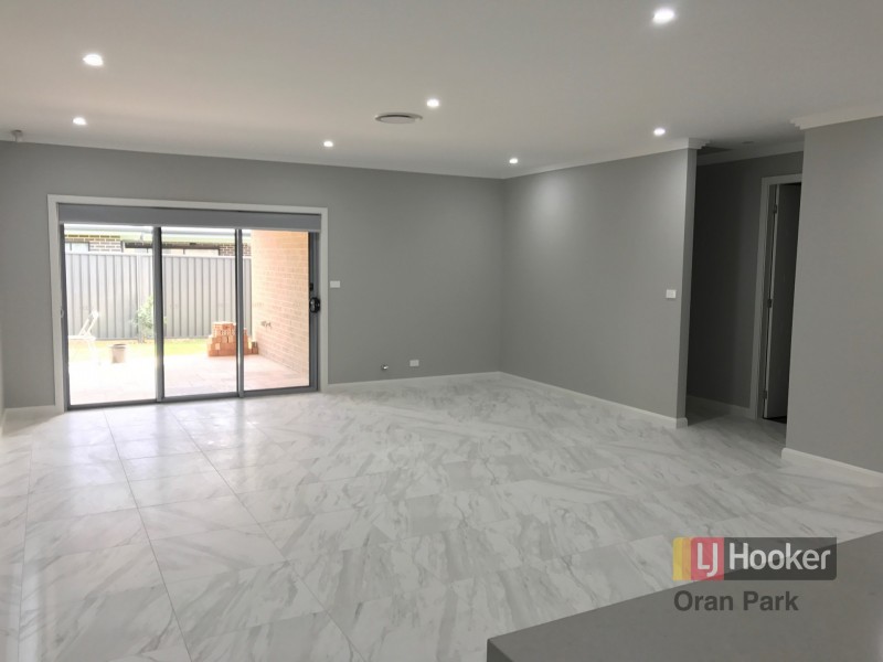 19 Jones Street, Oran Park NSW 2570