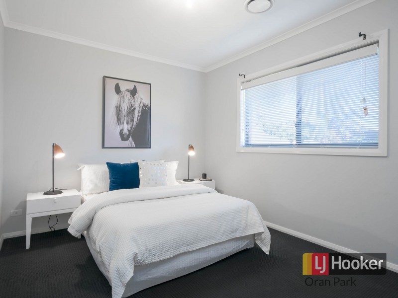 329 South Circuit, Oran Park NSW 2570