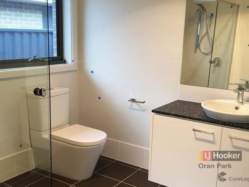 19 Franklin Grove, Oran Park NSW 2570