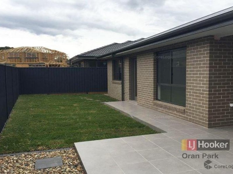 19 Franklin Grove, Oran Park NSW 2570