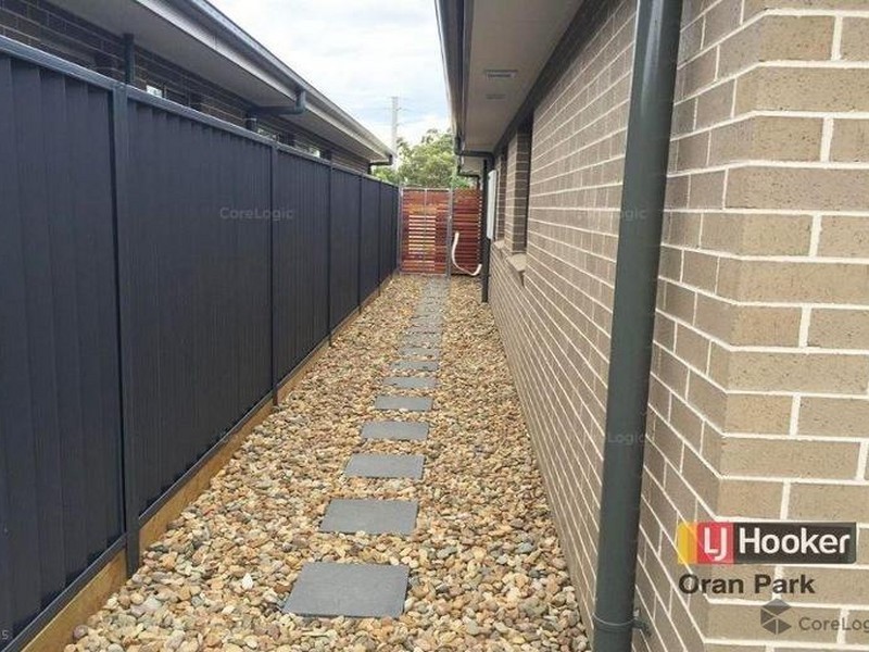 19 Franklin Grove, Oran Park NSW 2570
