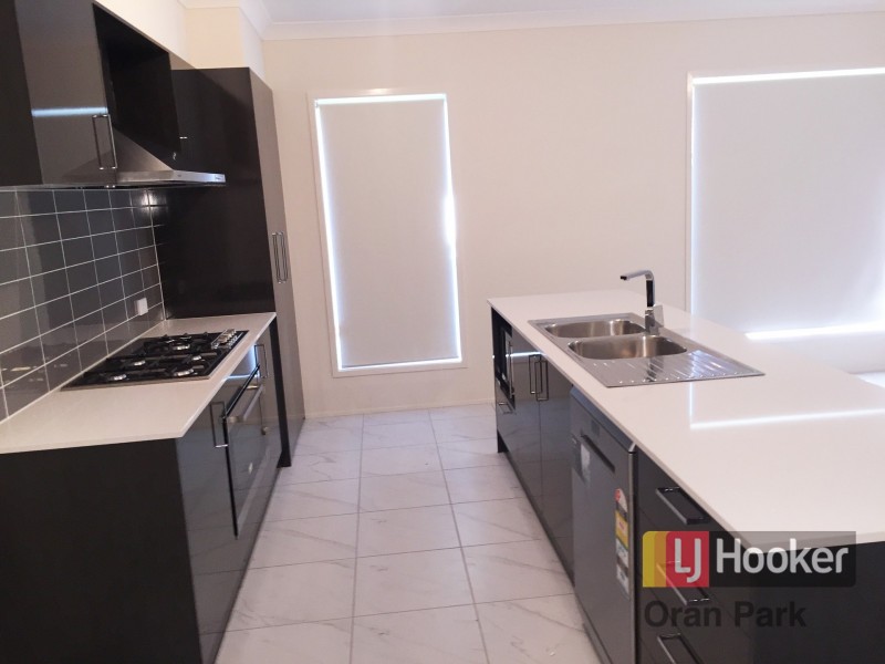 9 Hansford Street, Oran Park NSW 2570