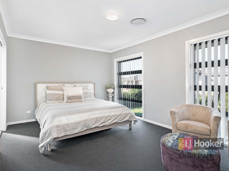 14 Finlay Street, Oran Park NSW 2570