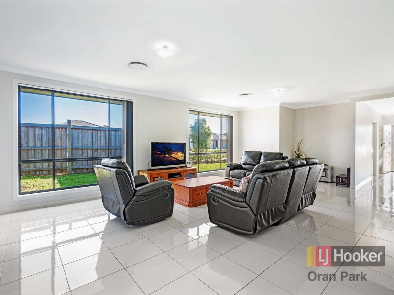 25 Carden Street, Oran Park NSW 2570