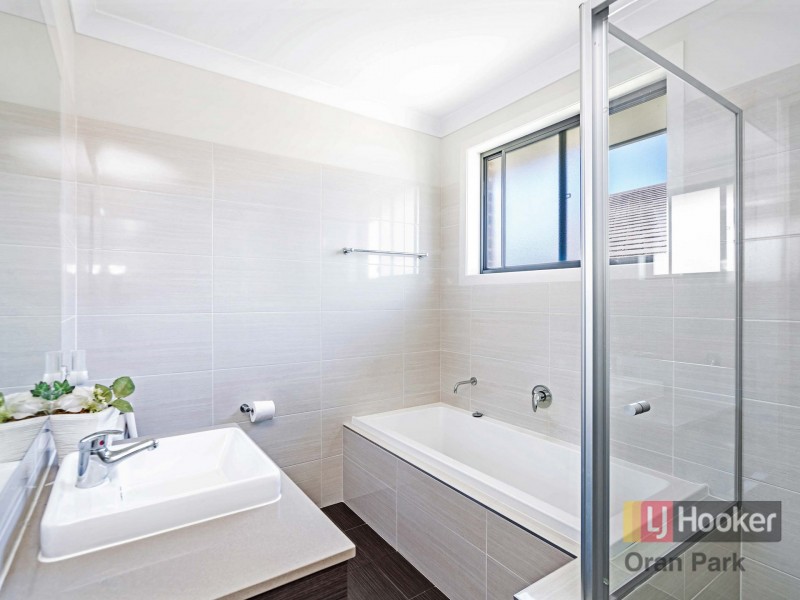 25 Carden Street, Oran Park NSW 2570