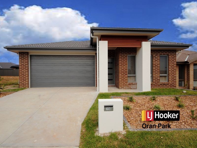 15 Willmington Loop, Oran Park NSW 2570