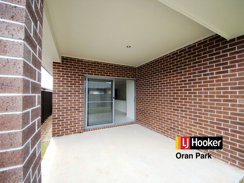 15 Willmington Loop, Oran Park NSW 2570