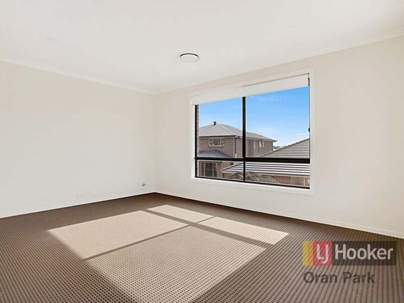 121 Skaife Street, Oran Park NSW 2570