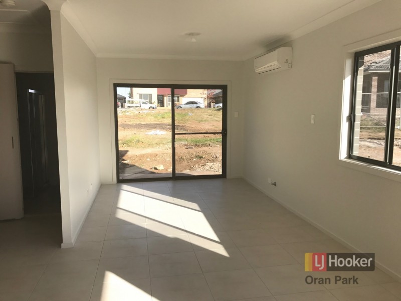 4a Milton Circuit, Oran Park NSW 2570