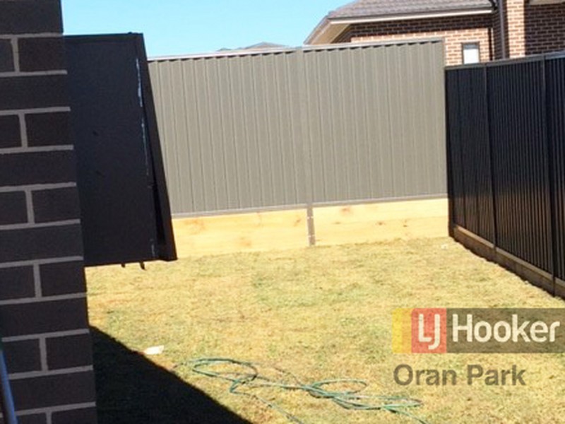 4a Milton Circuit, Oran Park NSW 2570