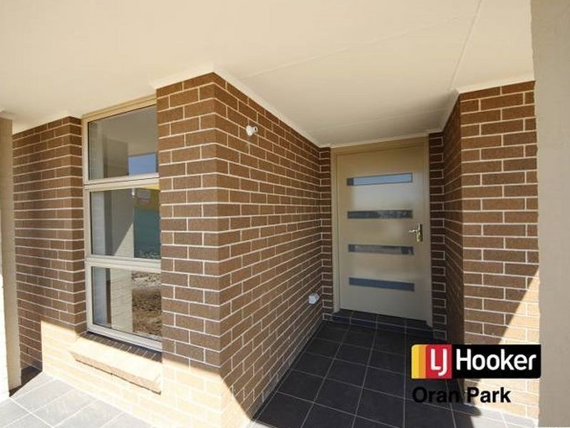 32 Skaife Street, Oran Park NSW 2570