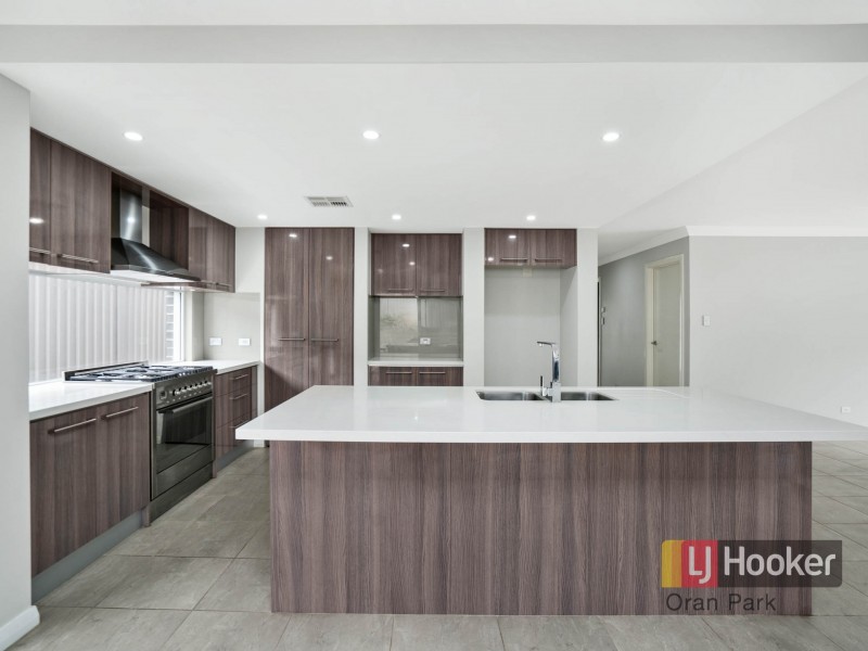 3 Morris Street, Oran Park NSW 2570