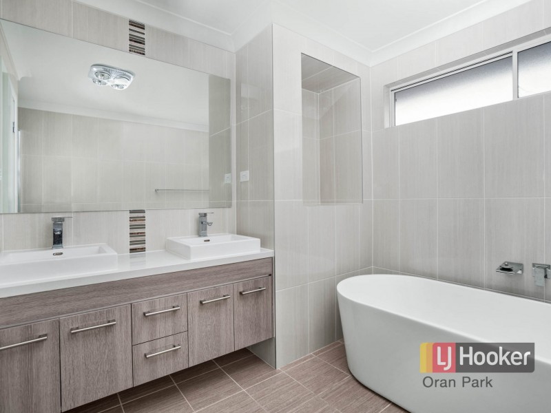 3 Morris Street, Oran Park NSW 2570