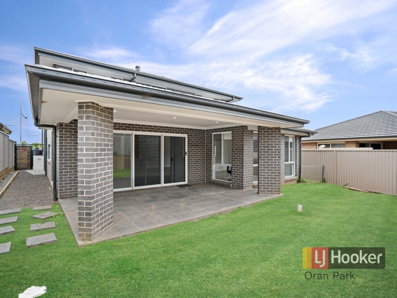 3 Morris Street, Oran Park NSW 2570