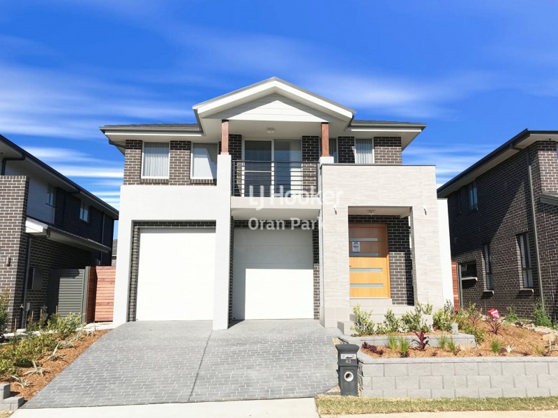 43 Tess Circuit, Oran Park NSW 2570