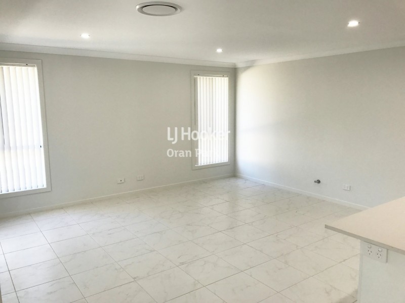 43 Tess Circuit, Oran Park NSW 2570