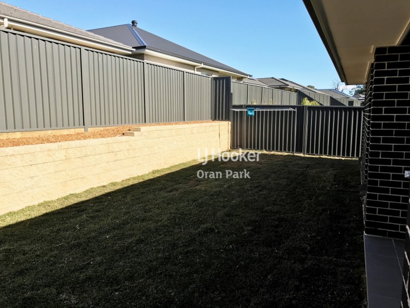43 Tess Circuit, Oran Park NSW 2570