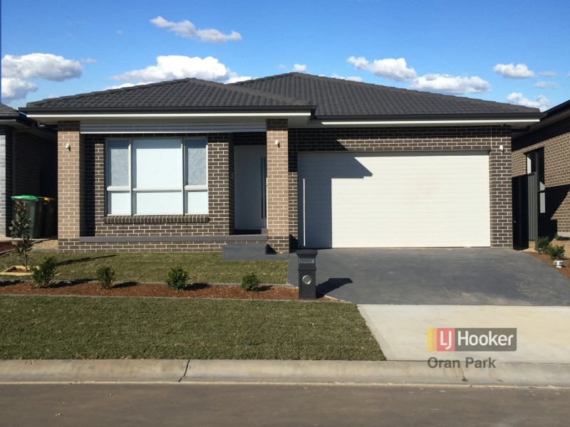 10 McCormack Street, Oran Park NSW 2570