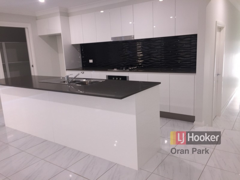 10 McCormack Street, Oran Park NSW 2570