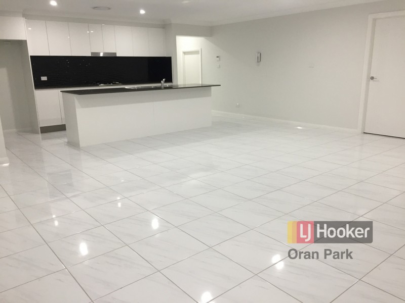 10 McCormack Street, Oran Park NSW 2570