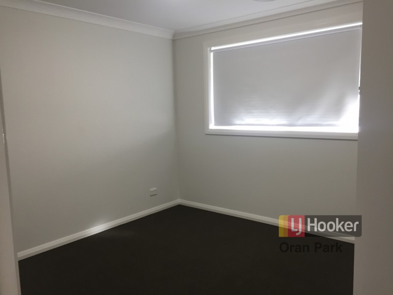 10 McCormack Street, Oran Park NSW 2570