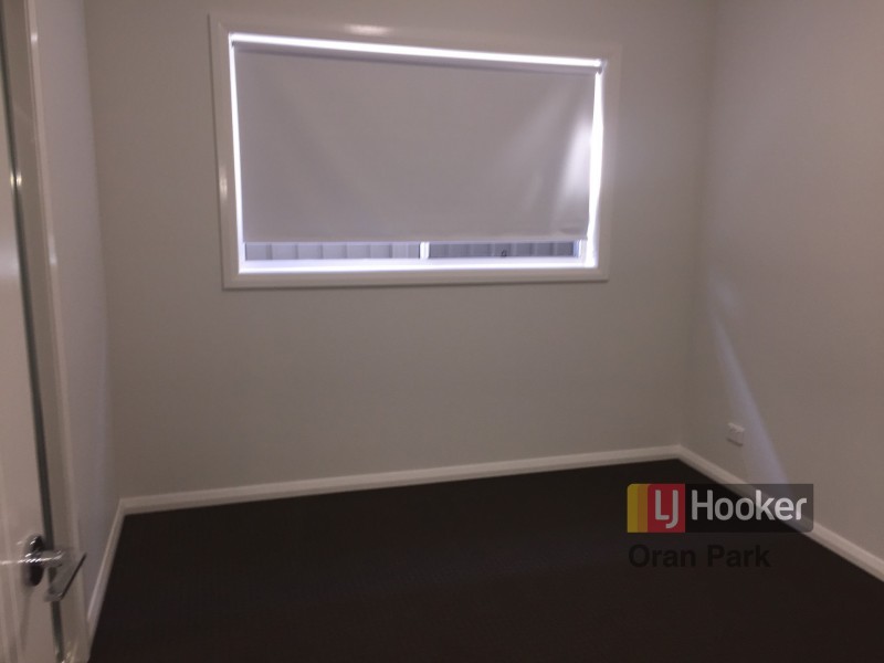 10 McCormack Street, Oran Park NSW 2570