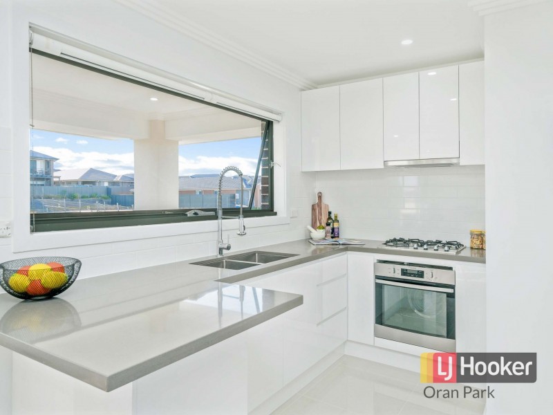 17 Kew Street, Gregory Hills NSW 2557