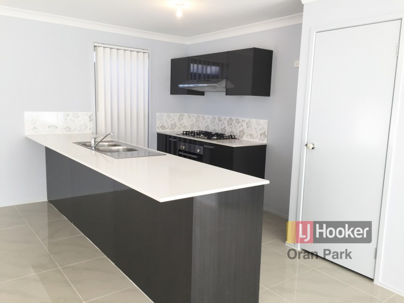 28 Harvey Street, Oran Park NSW 2570