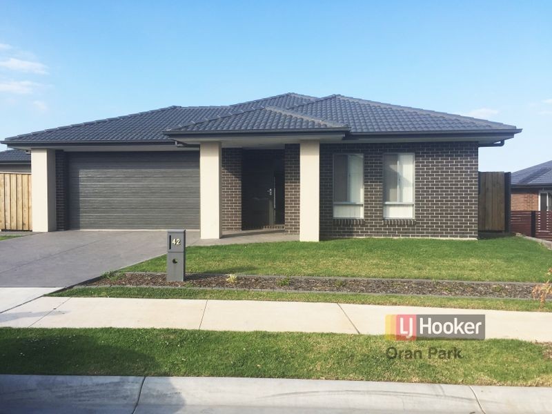 42 Geoghegan Circuit, Oran Park NSW 2570