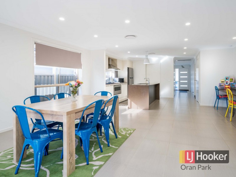 11 Jones Street, Oran Park NSW 2570