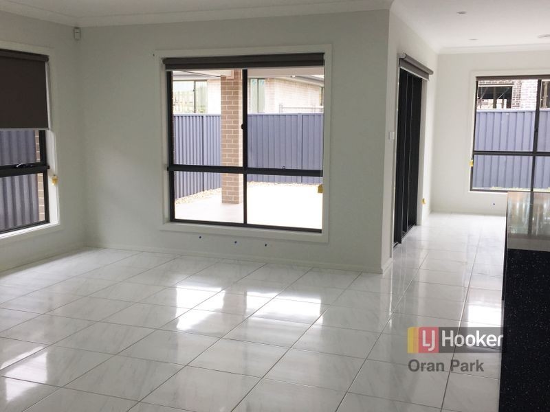 19 Franklin Grove, Oran Park NSW 2570