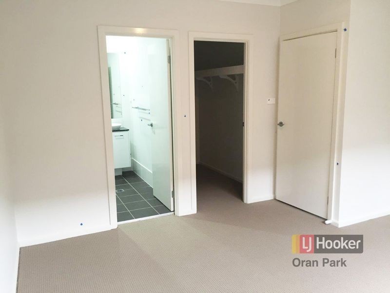 19 Franklin Grove, Oran Park NSW 2570