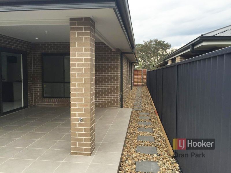 19 Franklin Grove, Oran Park NSW 2570