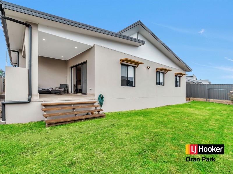 4 Allison Circuit, Oran Park NSW 2570
