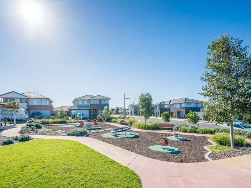 Lot 923 Bourne Ridge, Oran Park NSW 2570