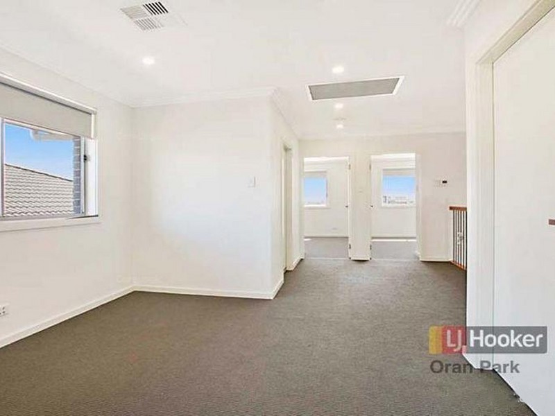 22b Geoghegan Circuit, Oran Park NSW 2570