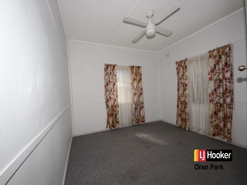 16 Twelfth Street, Warragamba NSW 2752
