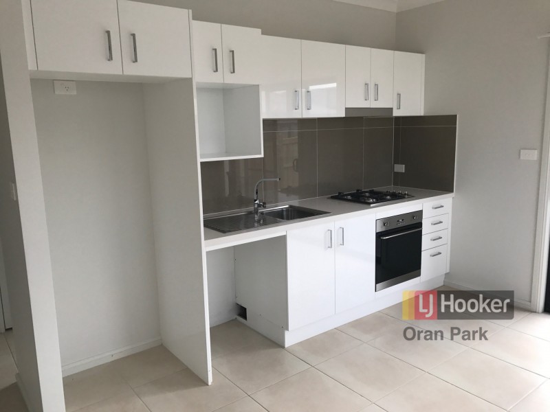 28 Holdsworth Street, Oran Park NSW 2570