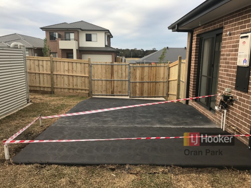 28 Holdsworth Street, Oran Park NSW 2570