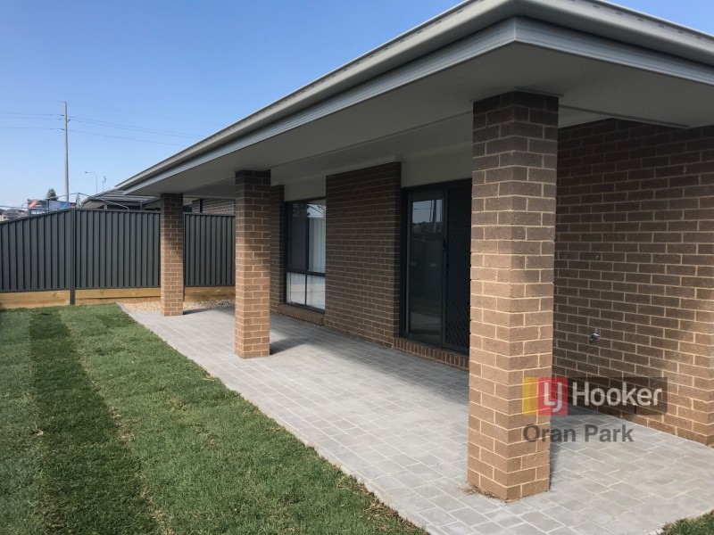 13 Goodluck Circuit, Cobbitty NSW 2570