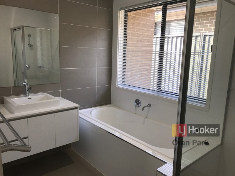 13 Goodluck Circuit, Cobbitty NSW 2570