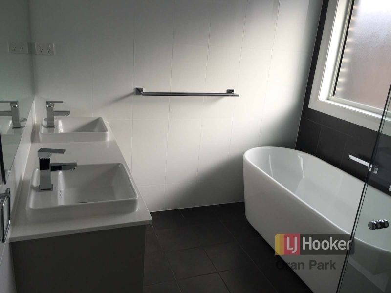 39 Kavanagh Street, Gregory Hills NSW 2557