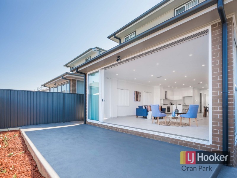 18a Milton Circuit, Oran Park NSW 2570