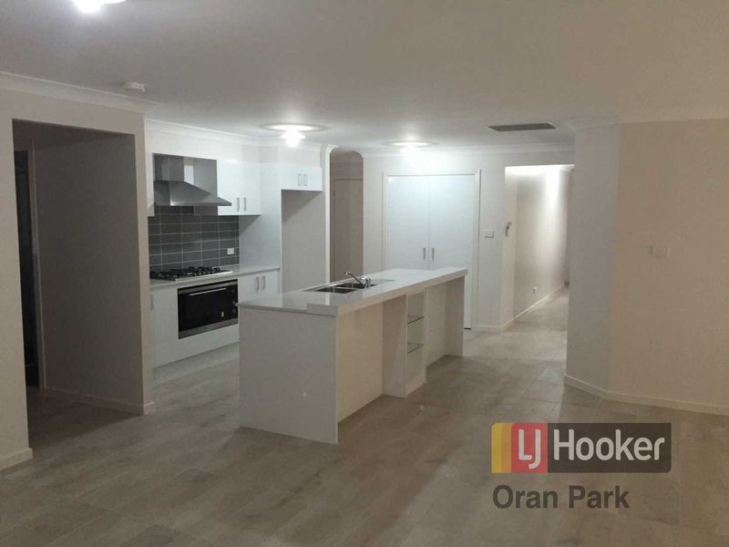 8 Loudon Crescent, Cobbitty NSW 2570