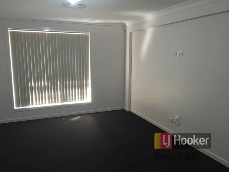 8 Loudon Crescent, Cobbitty NSW 2570