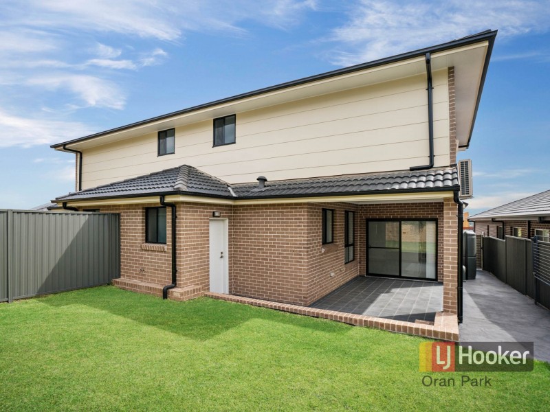 5a Kelly Street, Oran Park NSW 2570