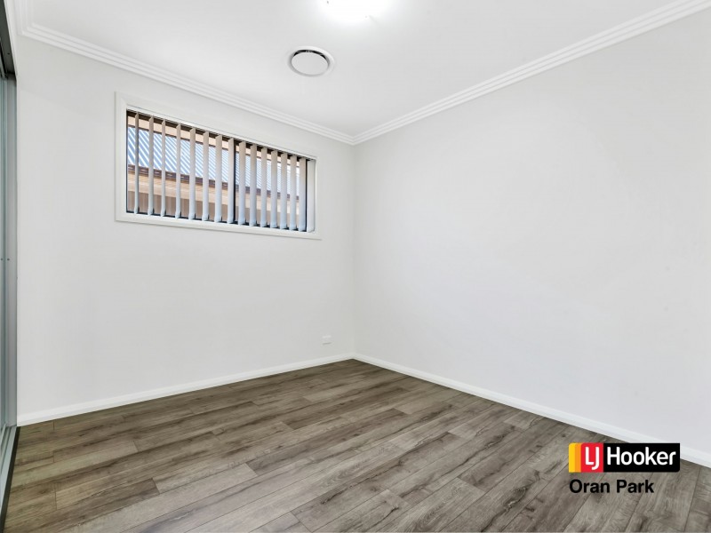 16b Hansford Street, Oran Park NSW 2570