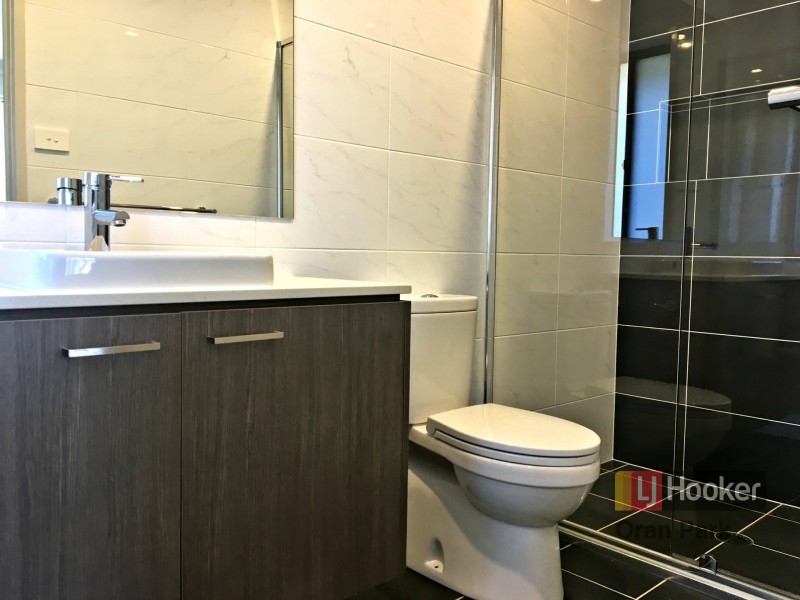 16 Weldon Street, Oran Park NSW 2570