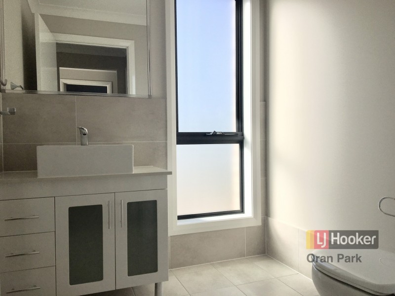 97 Arkley Avenue, Claymore NSW 2559